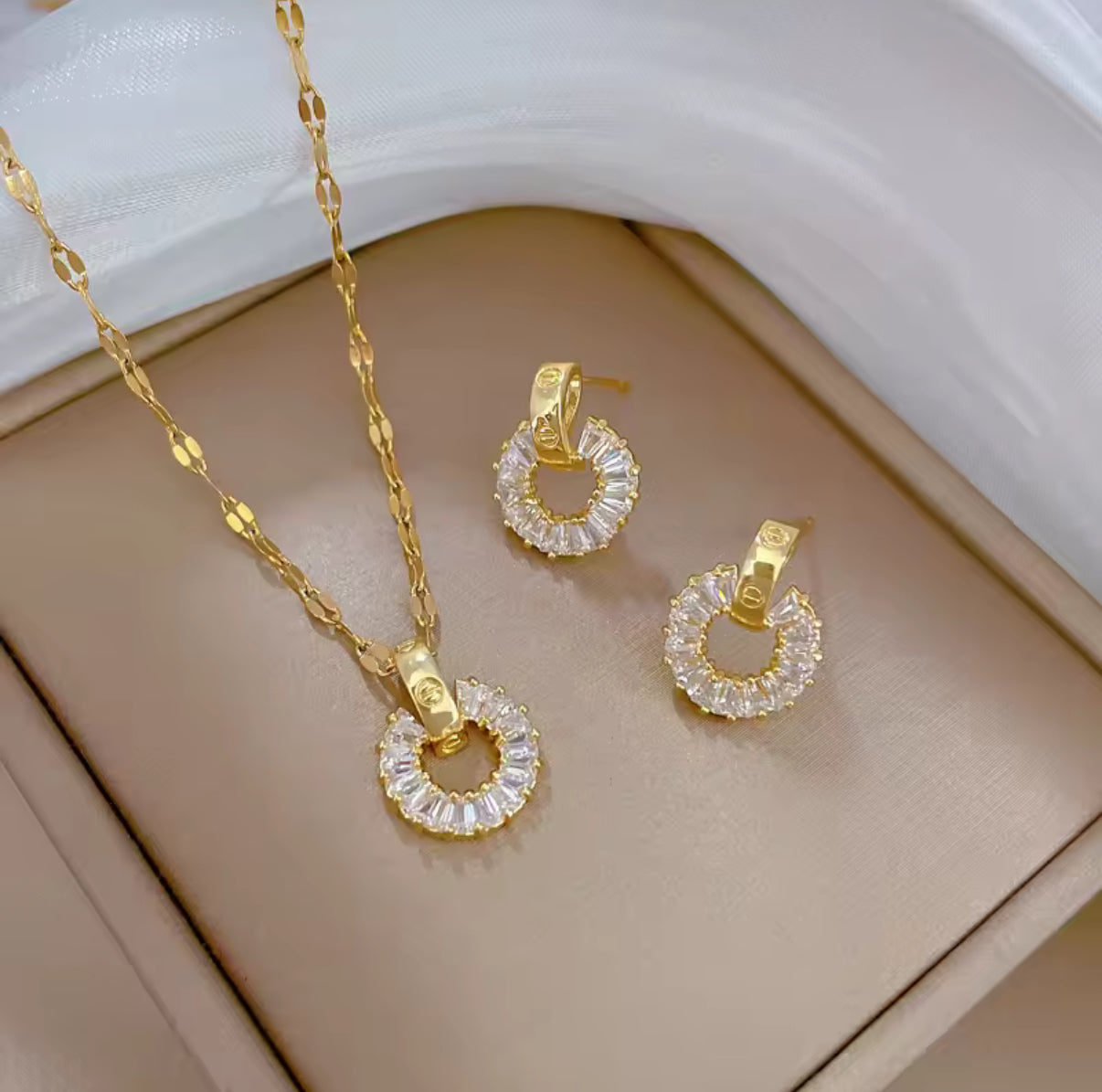‘Gia’ Jewellery Set